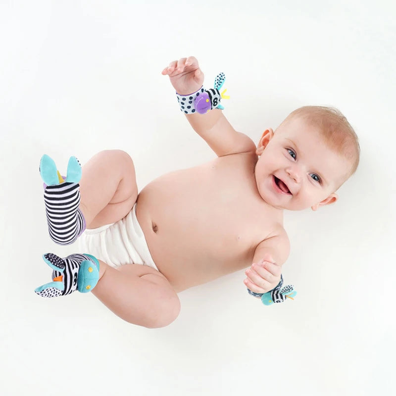 Baby Rassel-Set – Sensorisches Handgelenk- und Socken-Rasselspielzeug (4-teilig)